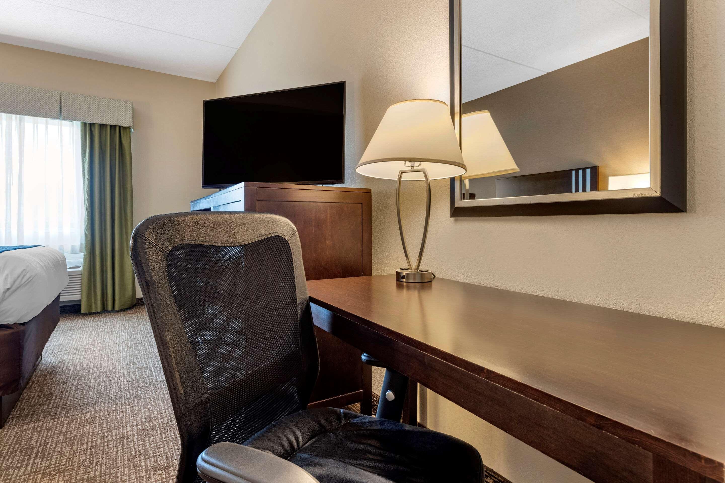 Comfort Inn & Suites Butler Luaran gambar