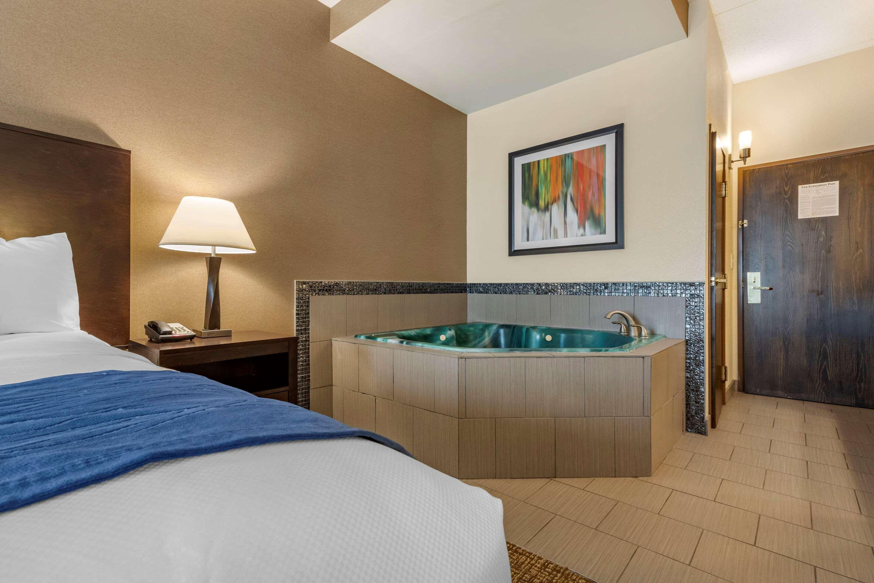 Comfort Inn & Suites Butler Luaran gambar