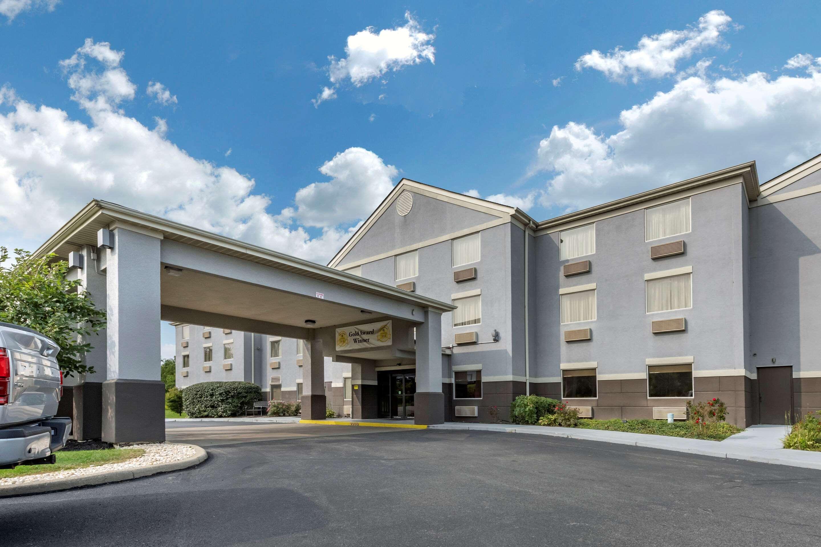 Comfort Inn & Suites Butler Luaran gambar
