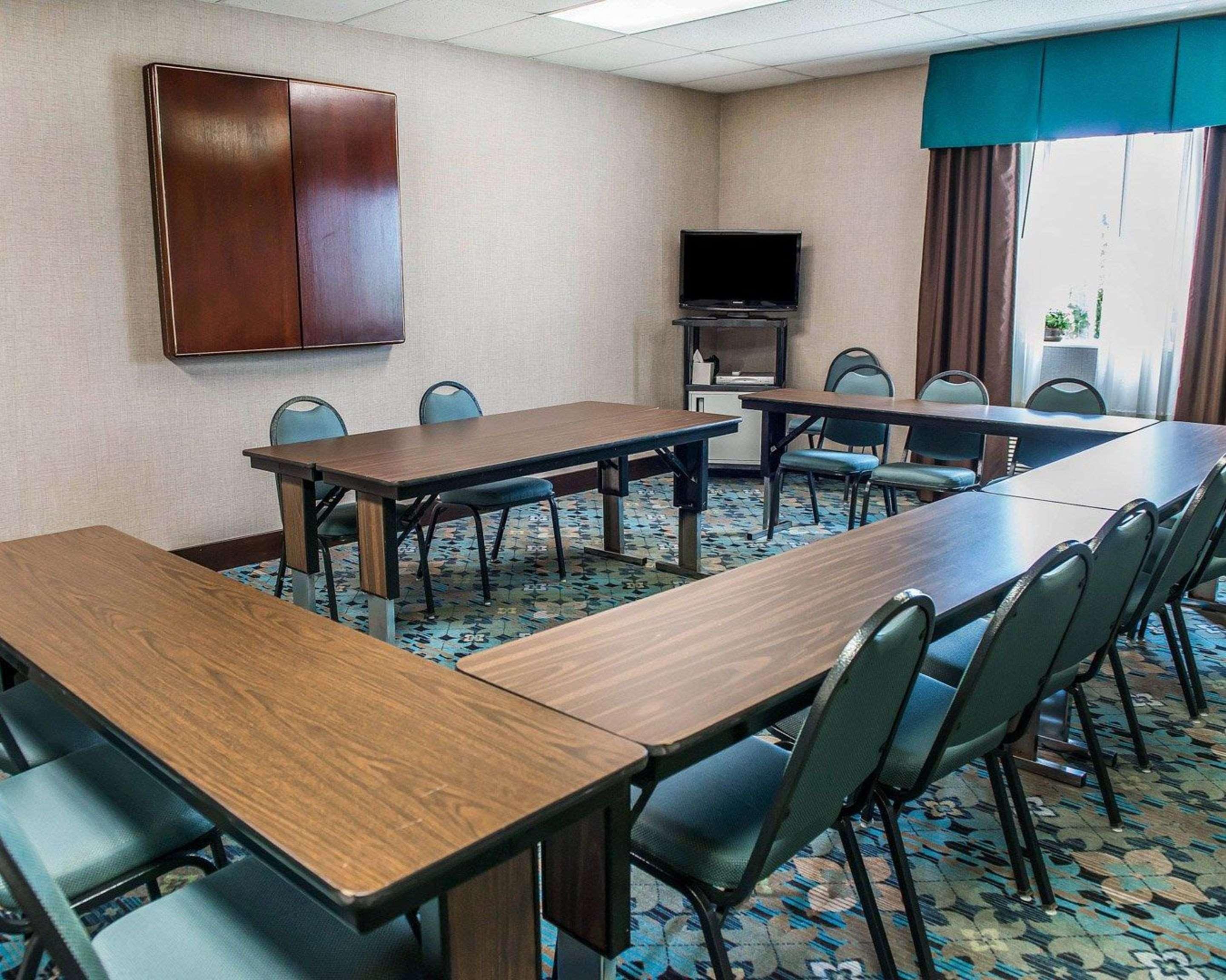 Comfort Inn & Suites Butler Luaran gambar