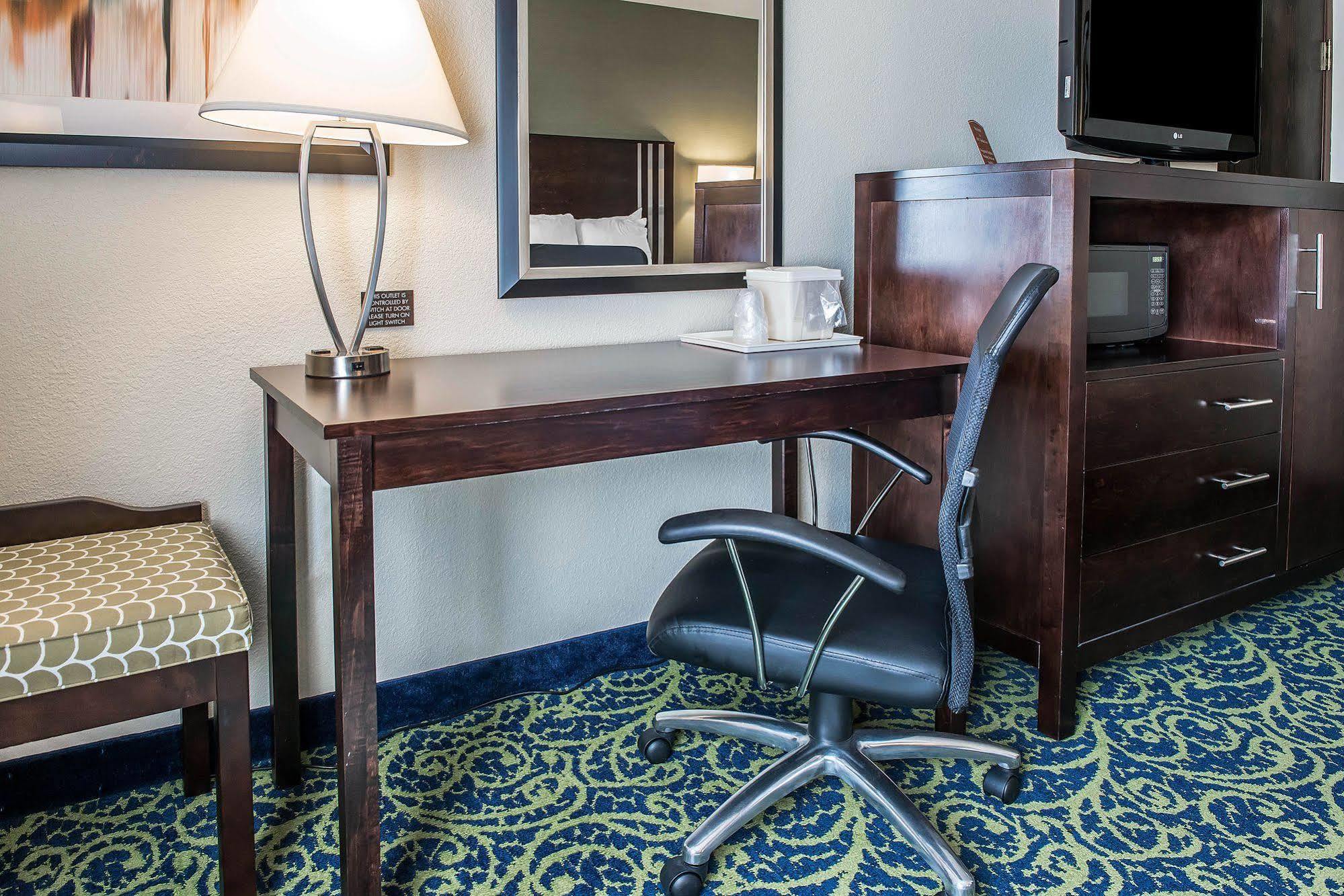Comfort Inn & Suites Butler Luaran gambar