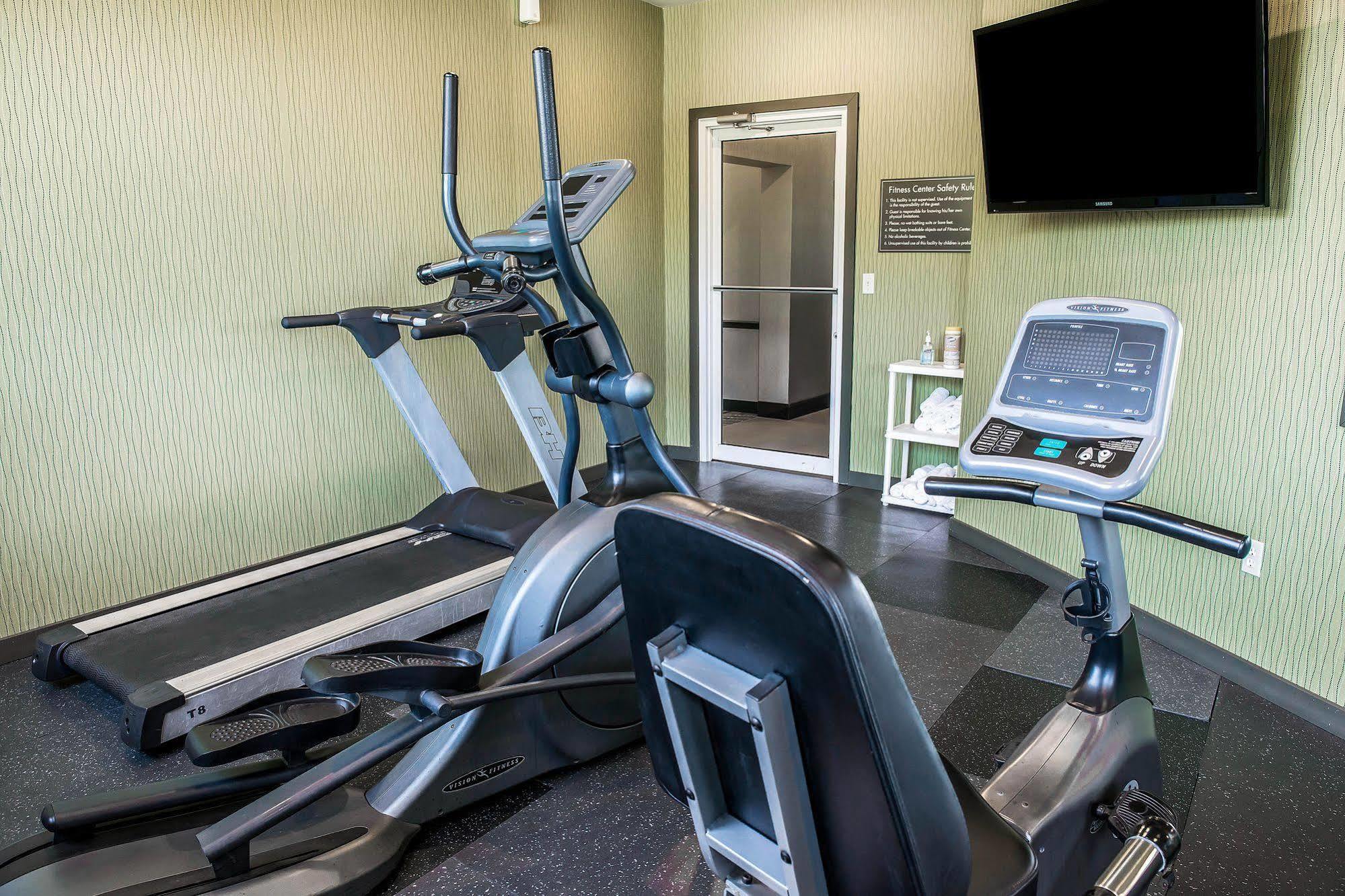 Comfort Inn & Suites Butler Luaran gambar